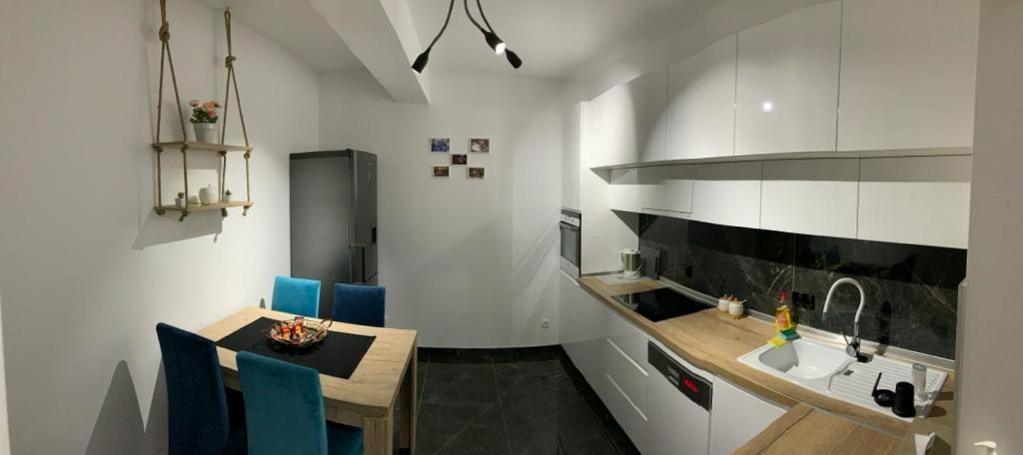 Apartman "Park" Лівно Екстер'єр фото